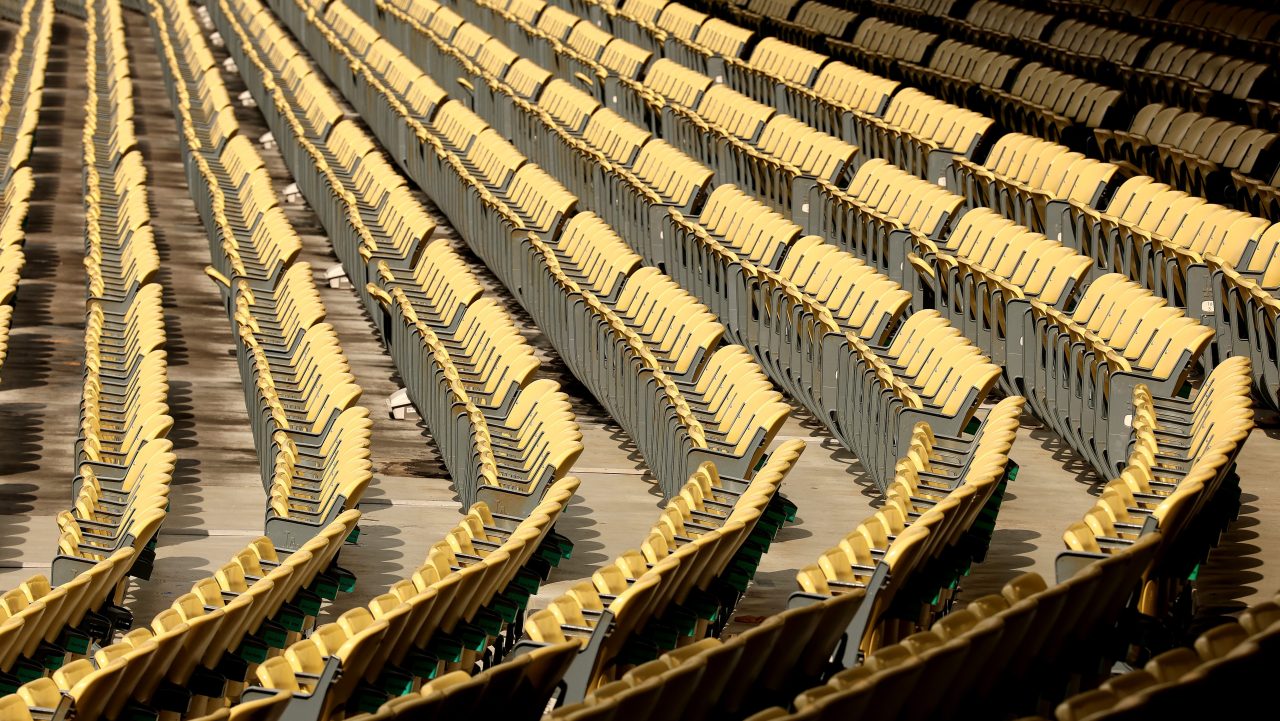 empty seats Dodger Stadium