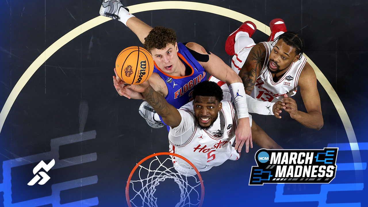Houston, Florida players jostle for rebound