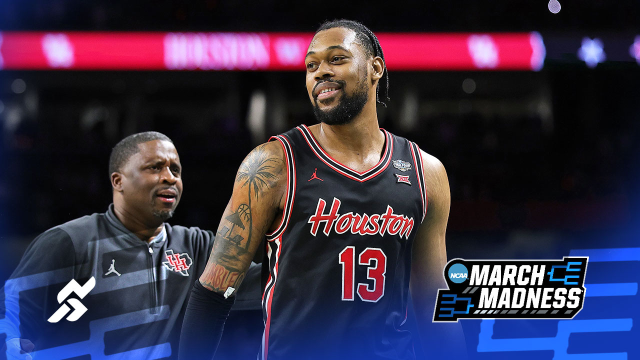 Houston's J'Wan Roberts smiles after win over Duke