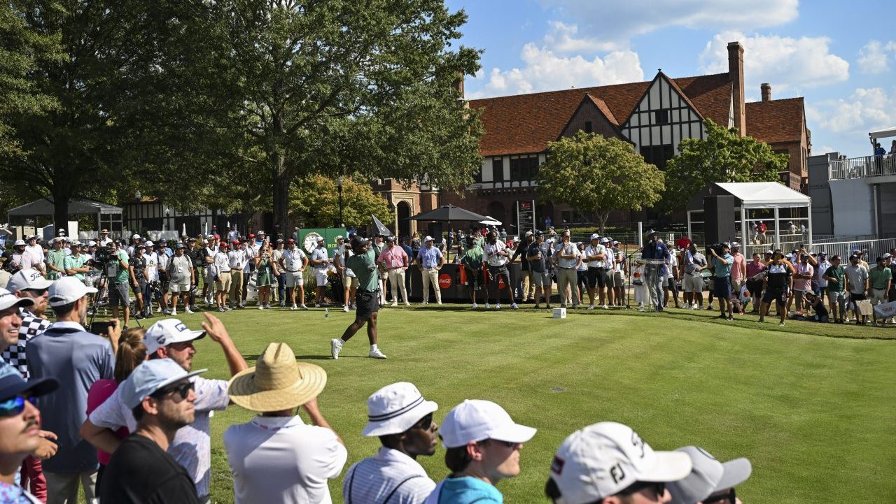 Roger Steele hitting off tee